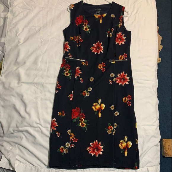 ENFOCUS Studio Floral Navy Blue Dress with Zipper detail. Size 14 - Picture 3 of 13
